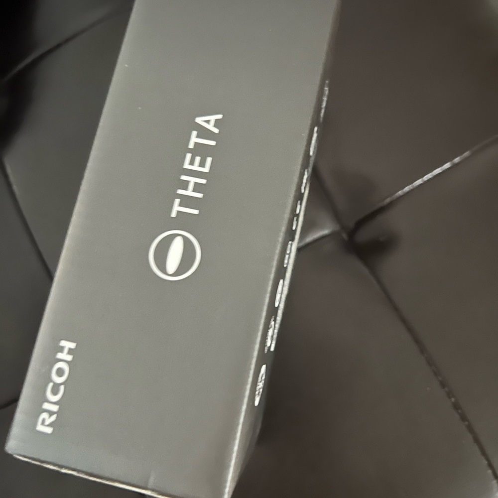 Ricoh THETA V - camcorder- metallic grey. New Box has not been open